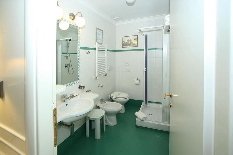 Residenza Ponte Sant'Angelo Hotel Rome Exterior photo